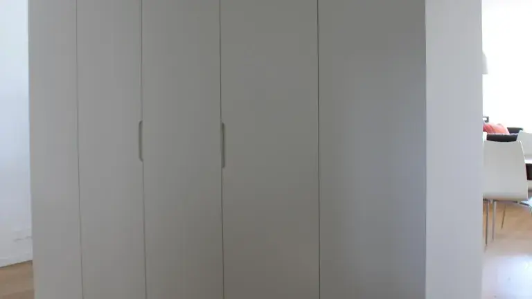 Einbauschrank wandbündig